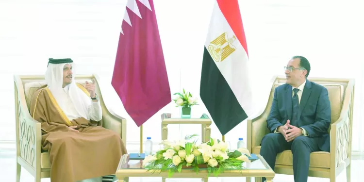 مشروع قطرى كبير للاستثمار العقارى بالساحل الشمالى: رئيسا وزراء مصر وقطر يبحثان دعم التعاون المشترك بين البلدين
