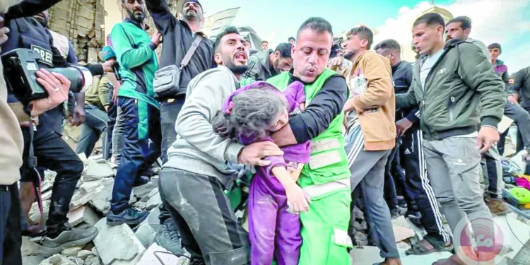 فرص الحياة تتضاءل فى غزة: 75 ألف فلسطينى بالشمال يصارعون من أجل البقاء.. ومليون طفل يعانون سوء التغذية