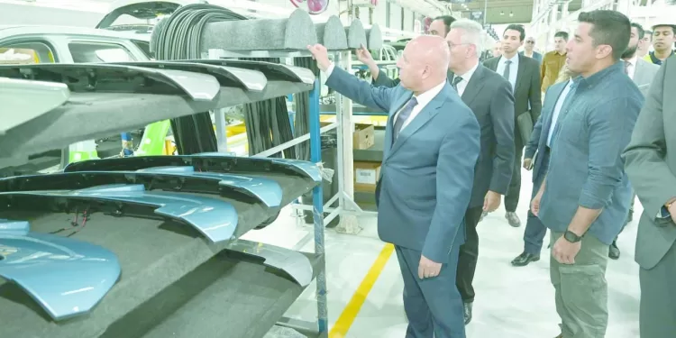 مصر تقتحم سوق صناعة السيارات: توطين الصناعة وفتح أسواق جديدة لتعزيز التنمية المستدامة