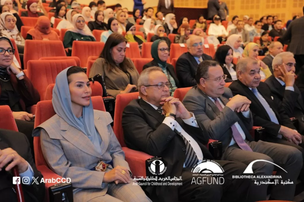 الأطفال والشباب يتبادلون الأفكار حول مستقبل الذكاء الاصطناعي في جلسة حوارية بمكتبة الإسكندرية 4 - جريدة الجمهورية 28 2 - جريدة الجمهورية