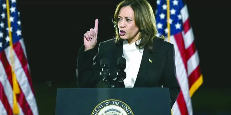 هاريس تتبرأ من بايدن .. و«القمامة» تشعل الانتخابات الأمريكية 1 - جريدة الجمهورية هاريس تتبرأ من بايدن .. و«القمامة» تشعل الانتخابات الأمريكية