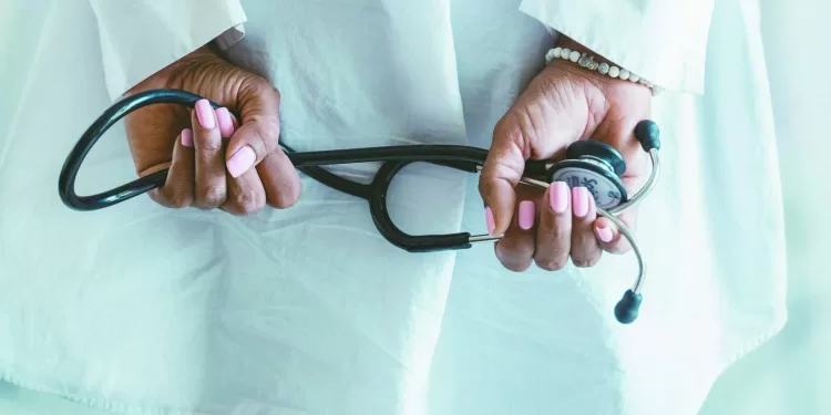 خطايا تلوث «البالطو الأبيض»