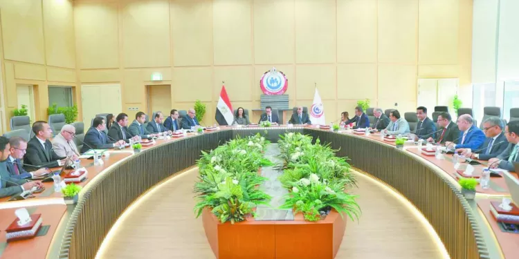 رئيس النادى ينفى أنباء حرمان الفريق من اللعب بالدورى