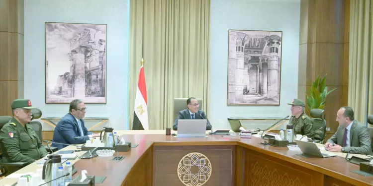 مدبولى يتابع تنفيذ مشروعات الهيئة الهندسية 1 - جريدة الجمهورية الإسماعيلى يهدد .. هجوم على الحكام.. استقدام خبير أجنبى مطلب أساسى