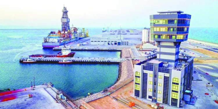 سلطنة عُمان تفتتح عاماً جديداً من نهضتها المتجددة بمزيد من الاستثمارات من 18 جنسية و140 مشروعًا استثماريًا فى مدينة خزائن الاقتصادية 1 - جريدة الجمهورية صلاح: العقلية والإصرار سر النجاح