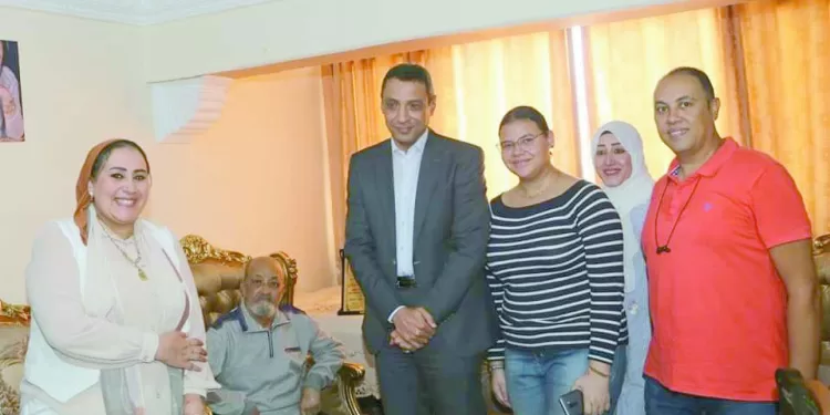 صقر السويس "الجمهورية” من منزل عبدالمنعم قناوى آخر عنقود الفدائيين 1 - جريدة الجمهورية صلاح: العقلية والإصرار سر النجاح