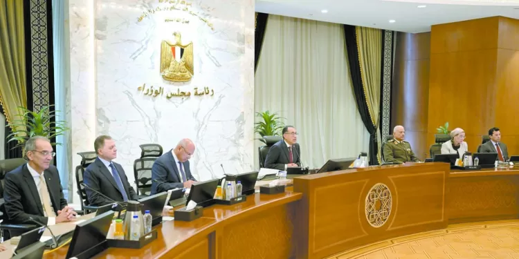 رئيس الوزراء فى الاجتماع الأسبوعى للحكومة: شراكة إستراتيجية شاملة .. مع ماليزيا 1 - جريدة الجمهورية رئيس الوزراء فى الاجتماع الأسبوعى للحكومة: شراكة إستراتيجية شاملة .. مع ماليزيا