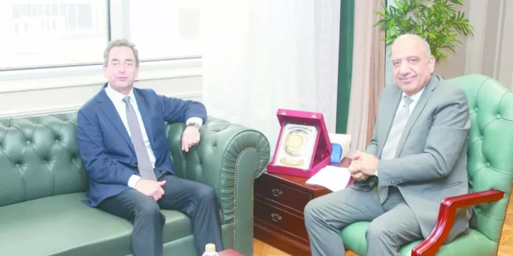 صناعة المهمات الكهربائية بالتعاون مع فرنسا 1 - جريدة الجمهورية صناعة المهمات الكهربائية بالتعاون مع فرنسا