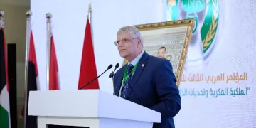 عدلي يحذر: استخدام الذكاء الاصطناعي لتوليد الأبحاث العلمية انتهاك للأخلاق والقانون