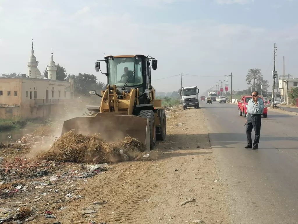 حملة مكثفة لإزالة مخلفات البناء وتجميل مداخل طلخا 7 - جريدة الجمهورية WhatsApp Image 2024 11 03 at 1.18.06 PM 2 - جريدة الجمهورية