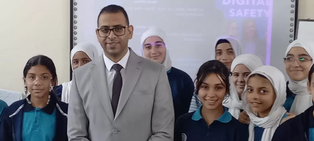 حرب على الإدمان الرقمي.. جامعة قناة السويس تُطلق برنامجًا تدريبيًا شاملًا لطلاب المدارس 4 - جريدة الجمهورية WhatsApp Image 2024 11 05 at 6.32.38 PM - جريدة الجمهورية