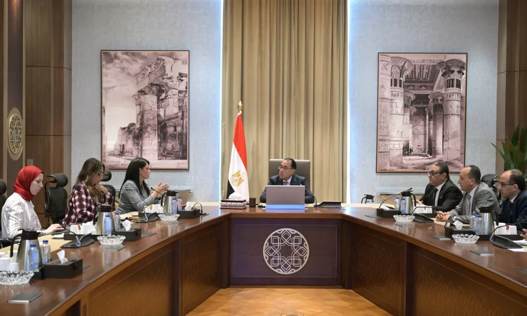 رئيس الوزراء يستعرض مع وزيرة التخطيط آخر التطورات في ملفات الاقتصاد والاستثمار 2 - جريدة الجمهورية WhatsApp Image 2024 11 05 at 7.39.25 PM - جريدة الجمهورية