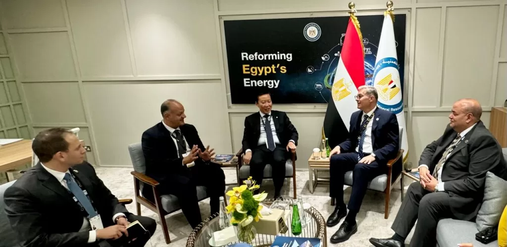 مصر توقع اتفاقيات جديدة مع «بي بي» و «أدنوك» لتعزيز إنتاج الغاز الطبيعي وتوفير فرص استثمارية واعدة 2 - جريدة الجمهورية WhatsApp Image 2024 11 06 at 9.26.09 AM 1 - جريدة الجمهورية