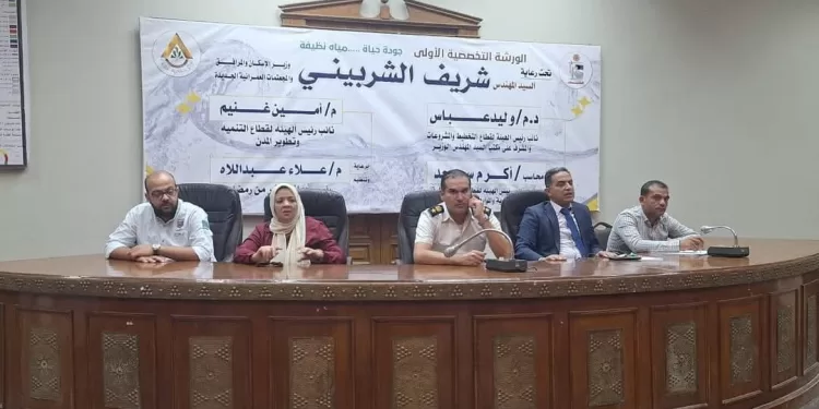 مجمع تجاري جديد للباعة الجائلين في العاشر من رمضان 1 - جريدة الجمهورية مجمع تجاري جديد للباعة الجائلين في العاشر من رمضان