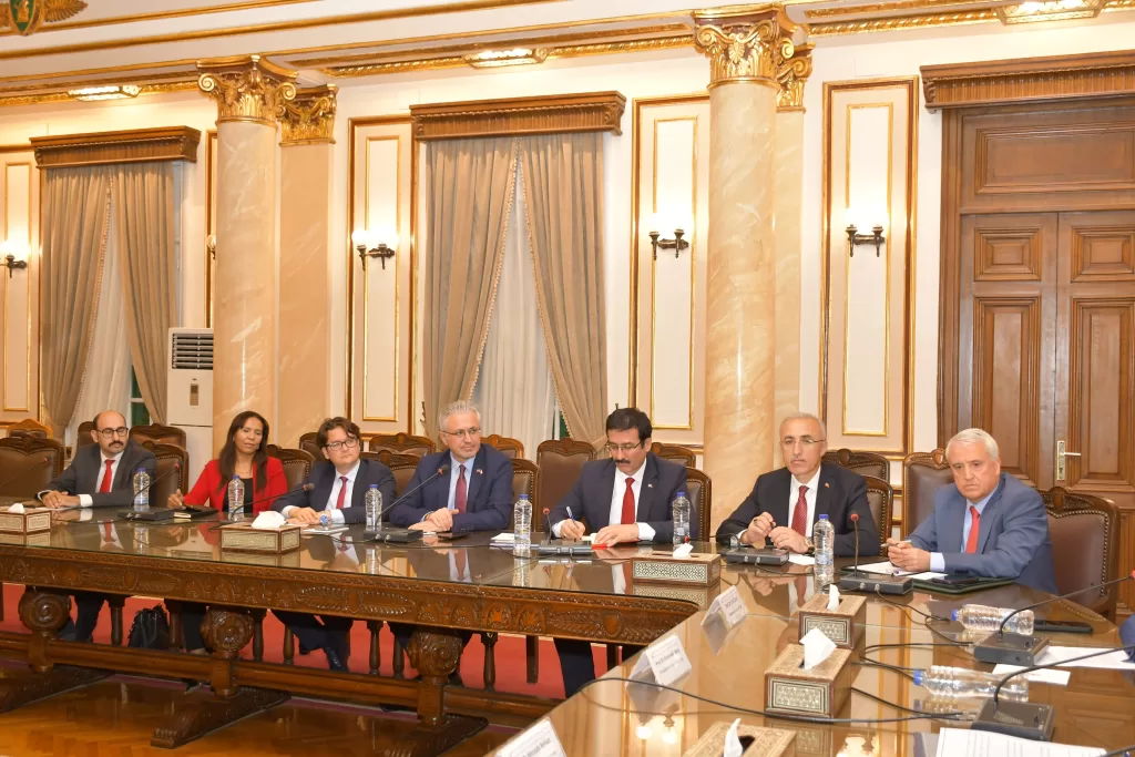 جامعة القاهرة تفتح آفاقًا جديدة للتعاون مع الجامعات التركية 4 - جريدة الجمهورية WhatsApp Image 2024 11 07 at 1.39.48 PM 1 - جريدة الجمهورية