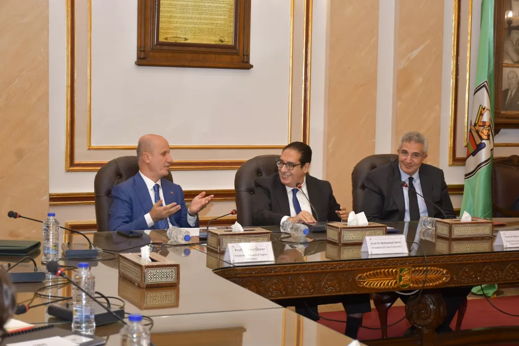 جامعة القاهرة تفتح آفاقًا جديدة للتعاون مع الجامعات التركية 2 - جريدة الجمهورية WhatsApp Image 2024 11 07 at 1.39.48 PM 4 - جريدة الجمهورية