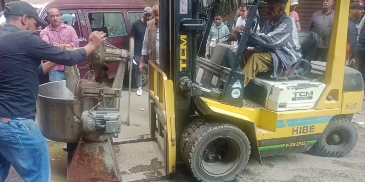 كارثة غذائية: مصنع بالوراق يصنع لحومًا من مخلفات الدواجن