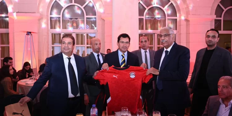 مصر تتعاون مع الشركاء الدوليين لتنفيذ مشاريع طاقة شمسية ورياح ضخمة في خليج السويس