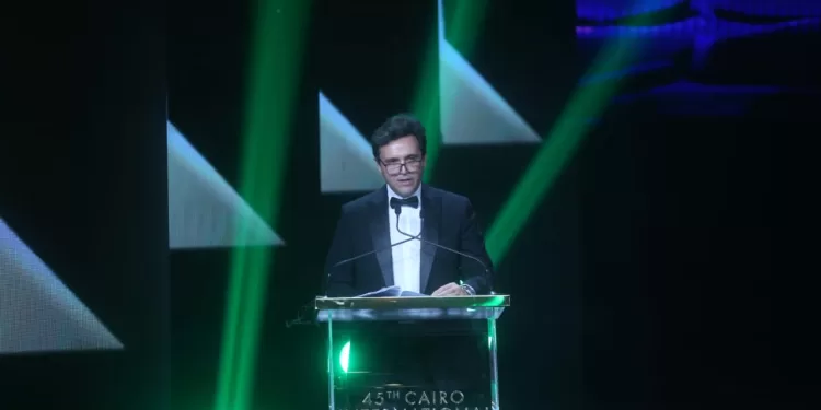 بمشاركة نخبة من نجوم الفن.. وزير الثقافة يفتتح الدورة الـ45 لمهرجان القاهرة السينمائي