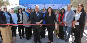 مكتبة الإسكندرية تفتتح ركنًا جديدًا للقراءة في الهواء الطلق