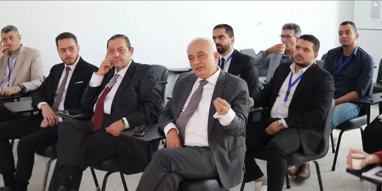 رئيس البريد تستعرض جهود تطوير الخدمات البريدية