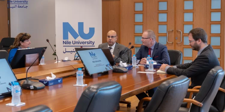 سفير التشيك فى جامعة النيل لبحث تعزيز الروابط التعليمية والثقافية