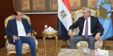 نائب وزير الصحة يلتقي محافظ الغربية لبحث سبل تطوير الخدمات الصحية