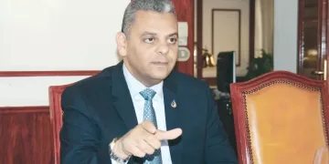إزالة التعديات واسترداد 1050 متر بأراضي الهيئة العامة للتعمير بالسويس