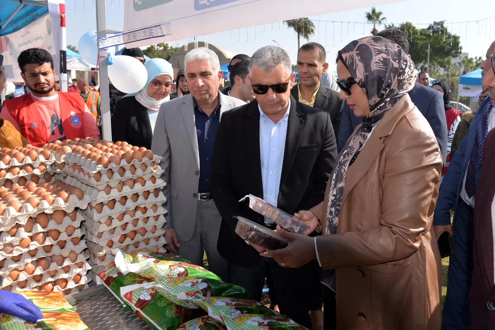 محافظ الإسماعيلية يُطلق مبادرة «من الغيط للبيت» لتوفير المنتجات الزراعية واللحوم بأسعار مخفضة تصل لـ30% 8 | جريدة الجمهورية