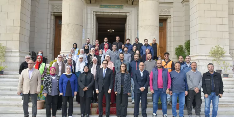 جامعة القاهرة تنفذ أكبر قافلة طبية وخدمية بقرية الرقة ضمن مبادرة «بداية» 1 - جريدة الجمهورية جامعة القاهرة تنفذ أكبر قافلة طبية وخدمية بقرية الرقة ضمن مبادرة «بداية»