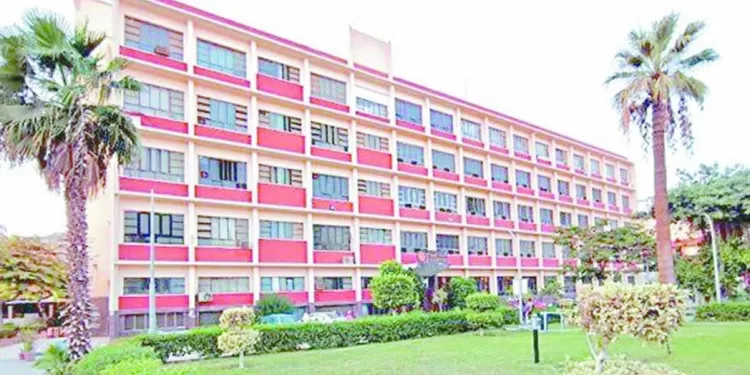 الدكتور محمد رجائى عميد علوم عين شمس فى حوار لــ «الجمهورية»:250 مليون جنيه تكلفة إنشاء مبنى جديد للمعامل 1 - جريدة الجمهورية الدكتور محمد رجائى عميد علوم عين شمس فى حوار لــ «الجمهورية»:250 مليون جنيه تكلفة إنشاء مبنى جديد للمعامل