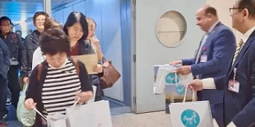 مطار القاهرة يستقبل أولى رحلات الشارتر من سول وعلى متنها 311 سائحًا كوريًّا