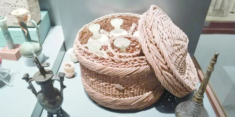 عطور الفراعنة.. فى متحف التحرير 1 - جريدة الجمهورية عطور الفراعنة.. فى متحف التحرير