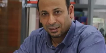 “أمير الشعراء”.. والسعي نحو الهوية