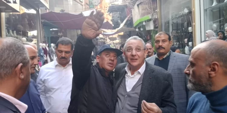 محافظ الغربية يوجه بتدابير وقائية بعد حريق مخزن مفروشات بالمحلة 1 - جريدة الجمهورية محافظ الغربية يوجه بتدابير وقائية بعد حريق مخزن مفروشات بالمحلة