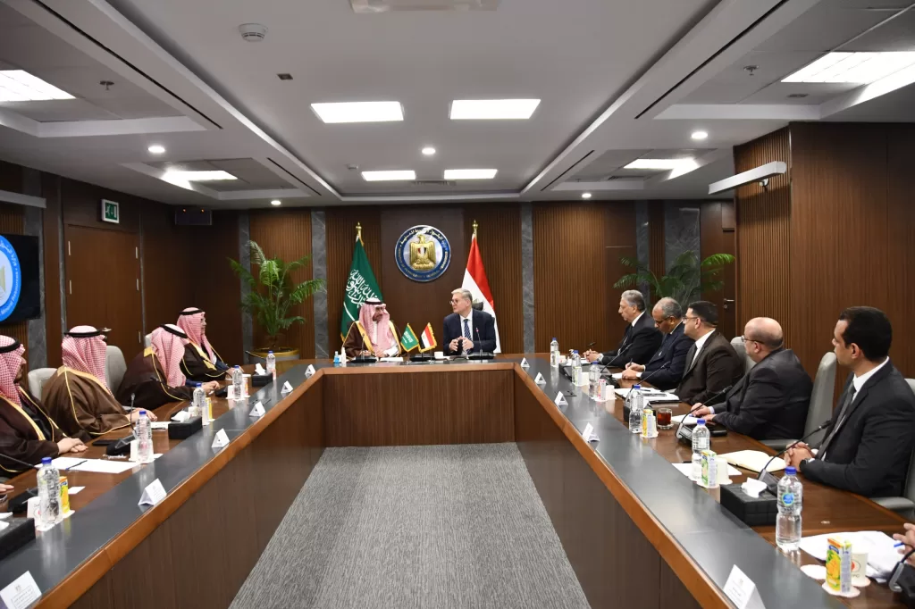 بدوي : شراكة مصرية سعودية لزيادة الإنتاج المعدني من 1% إلى 6.5% 4 - جريدة الجمهورية 2 20 - جريدة الجمهورية