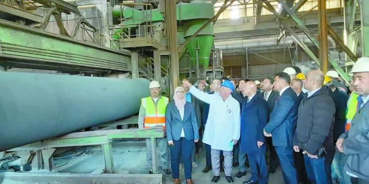 الرئيس وجه بتقديم الدعم كأحد الصروح الصناعية العملاقة: عودة الحياة للماكينات فى النصر للمسبوكات 1 - جريدة الجمهورية الرئيس وجه بتقديم الدعم كأحد الصروح الصناعية العملاقة: عودة الحياة للماكينات فى النصر للمسبوكات