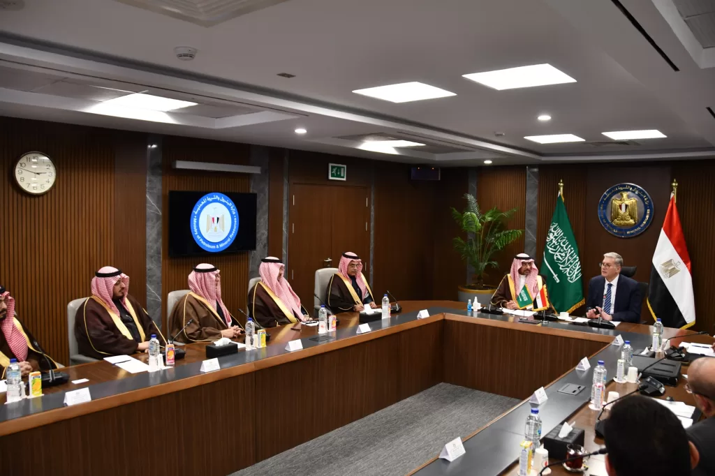 بدوي : شراكة مصرية سعودية لزيادة الإنتاج المعدني من 1% إلى 6.5% 5 - جريدة الجمهورية 3 18 - جريدة الجمهورية