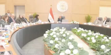 7.6 مليار جنيه استثمارات نقل الكهرباء خلال عام.. وتحسين كفاءة الشبكة بالمعايير العالمية