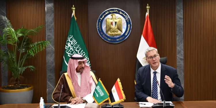 بدوي : شراكة مصرية سعودية لزيادة الإنتاج المعدني من 1% إلى 6.5%