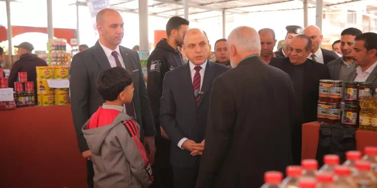 بخصومات تصل لـ 25% .. محافظ كفر الشيخ يشهد إطلاق سوق «اليوم الواحد» للسلع الغذائية