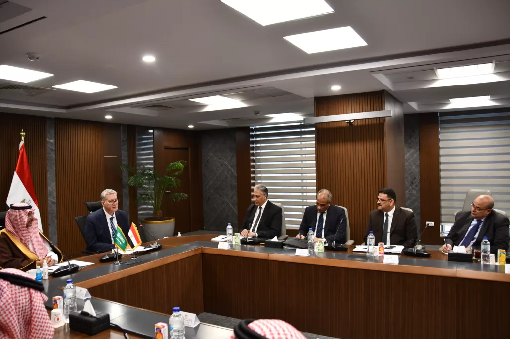 بدوي : شراكة مصرية سعودية لزيادة الإنتاج المعدني من 1% إلى 6.5% 6 - جريدة الجمهورية 6 13 - جريدة الجمهورية
