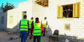 تركيب ١٢٢٤ وصلة مياه مجانية للأسر الأولى بالرعاية بالدقهلية