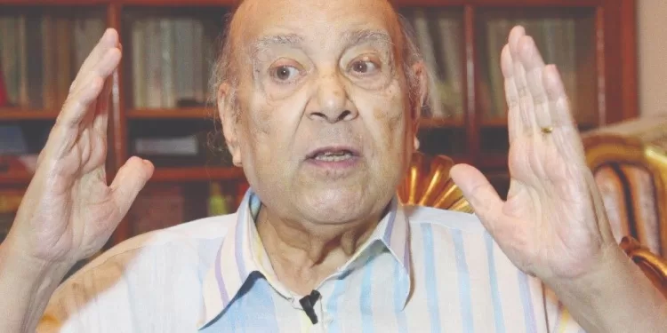 الكاتب الكبير محمد العزبى يعيد فتح ملف الذكريات.. حكايتي  هيكل والتابعى ومصطفى أمين