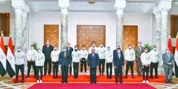 تكريم مستمر من الــ«كاف»: السيسى .. رئيس الإنجازات