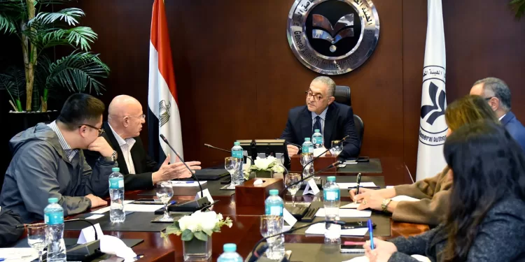 تعاون مصري صينى لإنشاء أكبر مصنع للأقمشة المصبوغة والقمصان بسلسلة توريد كاملة 1 - جريدة الجمهورية IMG 20241216 WA0018 1 - جريدة الجمهورية