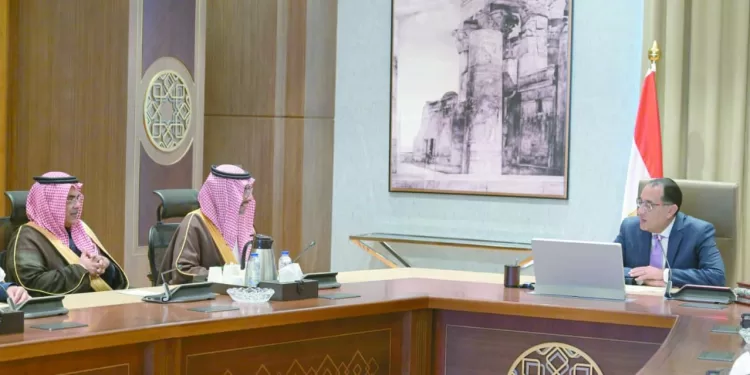 الأستاذ والتلميذ ..قمة مصرية محتملة ..  حال تعاقد الأبيض مع السويسرى