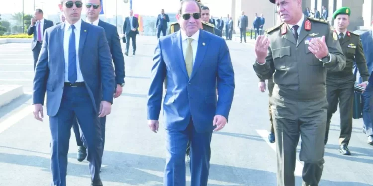 السيسى يشهد كشف الهيئة للمتقدمين للأكاديمية العسكرية 1 - جريدة الجمهورية السيسى يشهد كشف الهيئة للمتقدمين للأكاديمية العسكرية