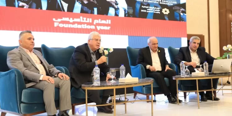 رئيس جامعة المنصورة يشارك في ورشة عمل لمناقشة آليات تطبيق السنة التأسيسية