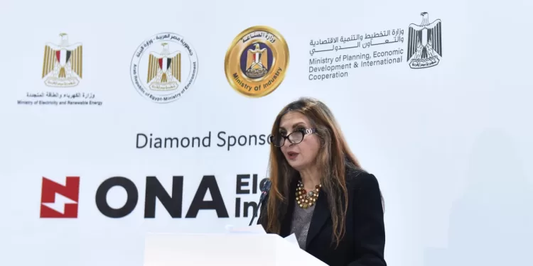 مصر تمنح الرخصة الذهبية لـ 38 مشروعًا للطاقة المتجددة